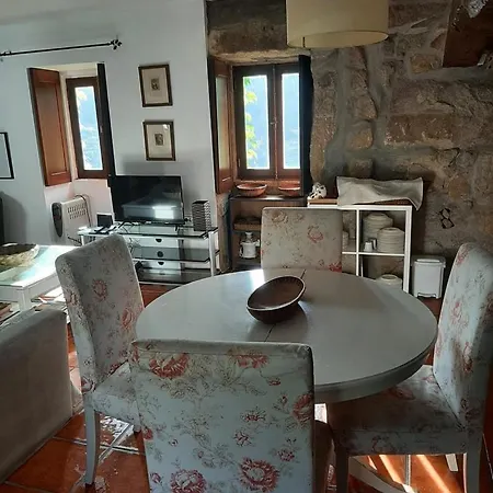 Refugio De Pedra Remoto Em Villa