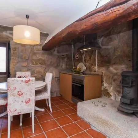 Refugio De Pedra Remoto Em ヴィラ Espadanedo